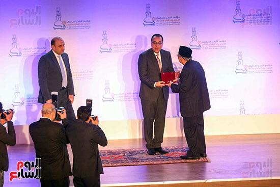 Ulama Indonesia Profesor M.Quraish Shihab saat menerima penghargaan dari Pemerintah Mesir, 28 Januari 2020/ist
