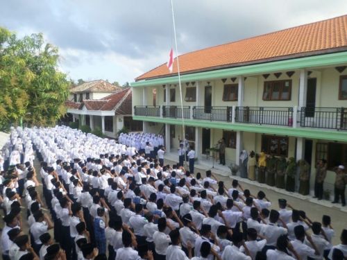 Kegiatan sekolah MA dan MTS di lingkungan Pondok Pesantren Hasan Jufri, Kecamatan Sangkapura, Bawean, Kabupaten Gresik, Jawa Timur. (Foto: Istimewa)