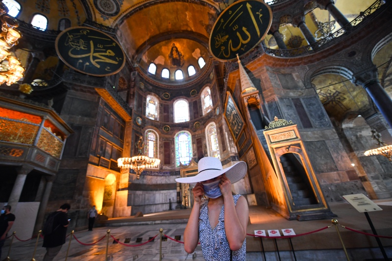Mosaik di Hagia Sophia akan Ditutup Selama Waktu Salat