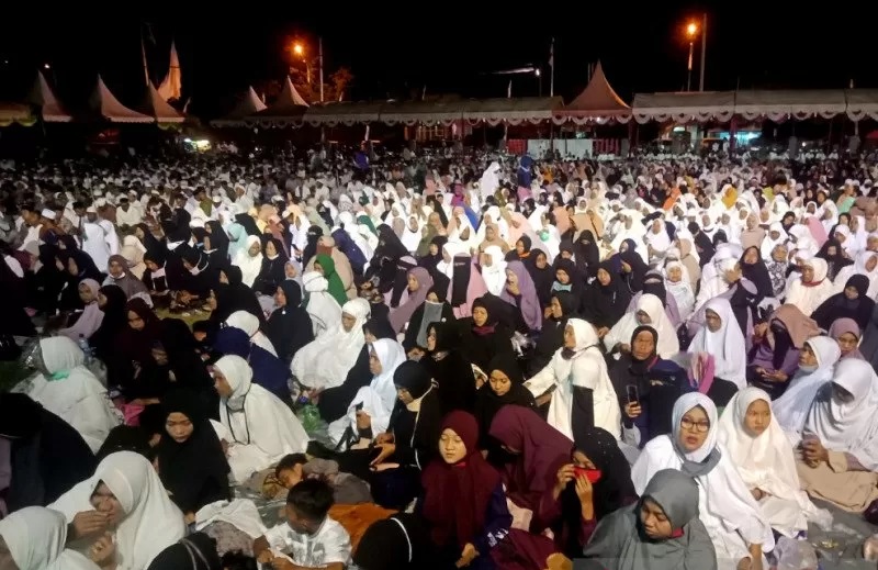 Ribuan Umat Muslim di Aceh Barat Ikuti Zikir dan Doa Kebangsaan