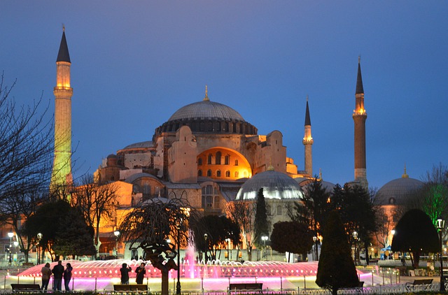 Hagia Sophia atau Ayasofya. Foto: Pixabay