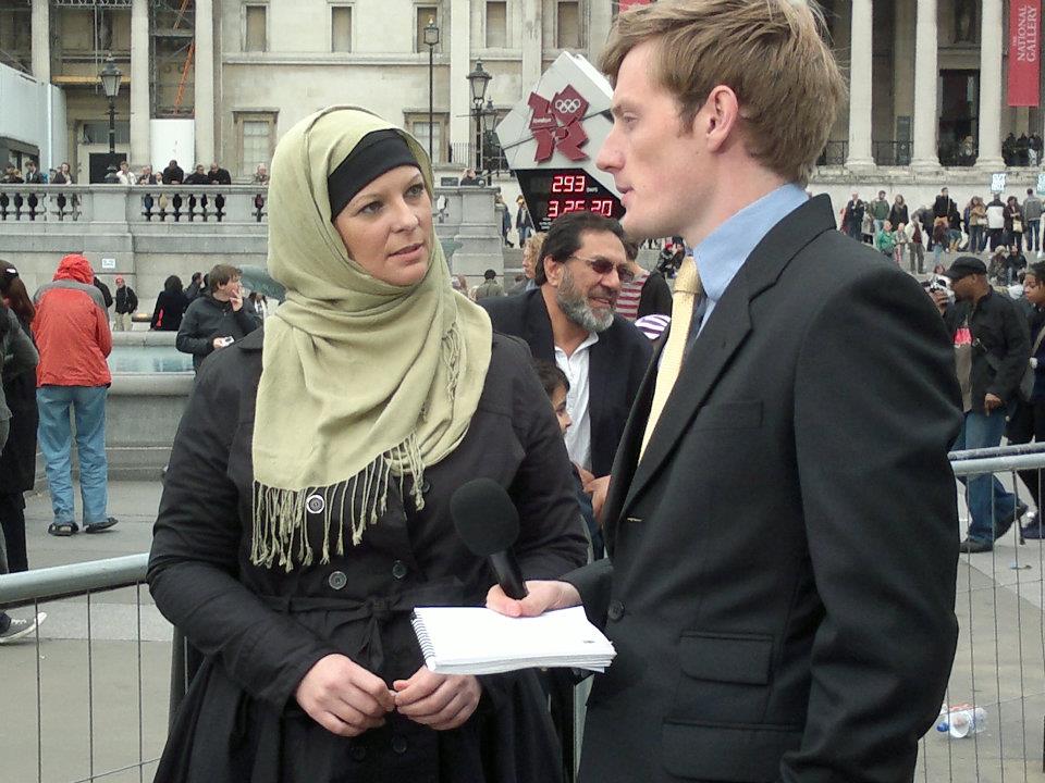 Ketika Islam Mengetuk Hati  Lauren Booth, Adik Ipar mantan PM Inggris Tony Blair
