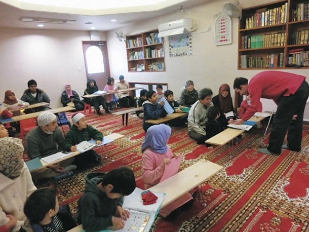 Masjid Gyotoku di Prefektur Chiba (Jepang) di mana generasi kedua Muslim menghadiri kelas bahasa Arab (foto disumbangkan oleh Naoki Maeno)