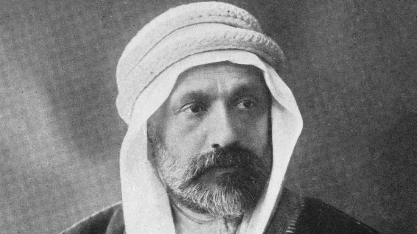 Ali Haydar adalah bagian dari klan Zawi Zayd dalam dinasti Sharif yang memerintah Mekah selama berabad-abad (Kronik Kitap)