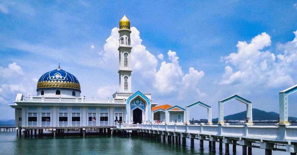 10 Masjid Malaysia yang Paling Unik dan Menarik