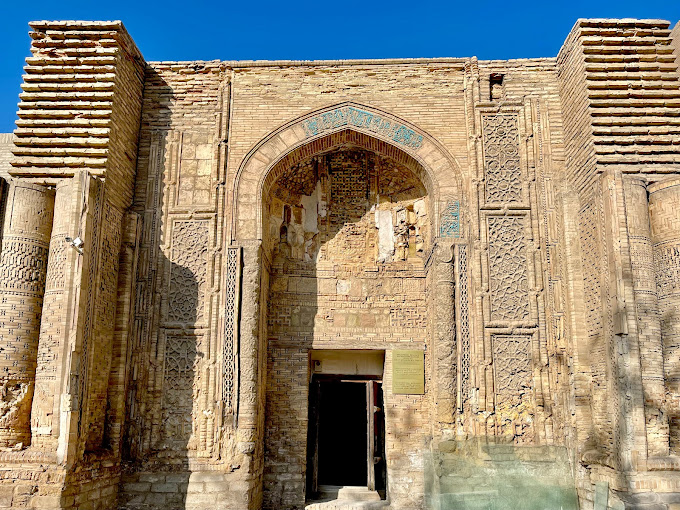 Masjid Dengan Nama dari Kuil Zoroaster: Magoki-Attari
