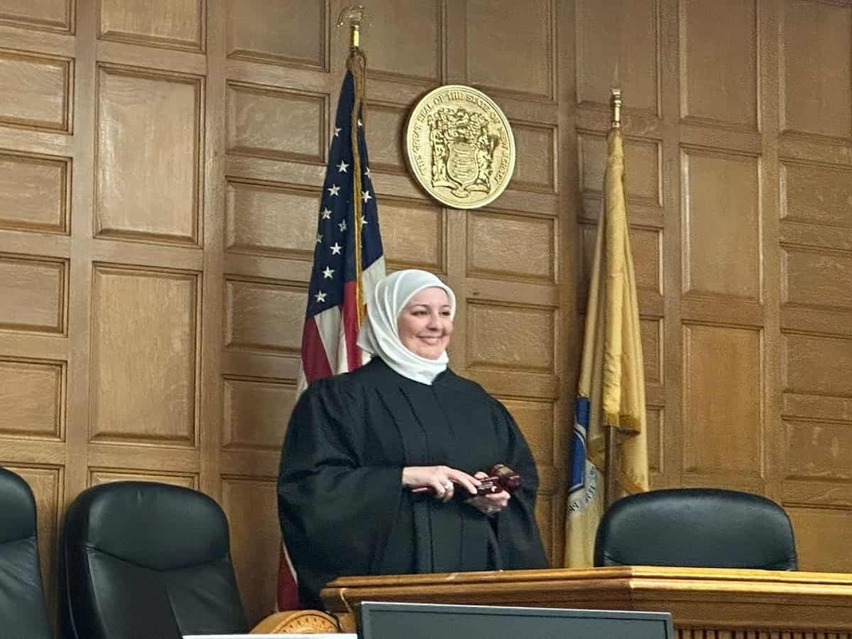 Nadia Kahf  Jadi Hakim Berjilbab Pertama di Amerika Serikat