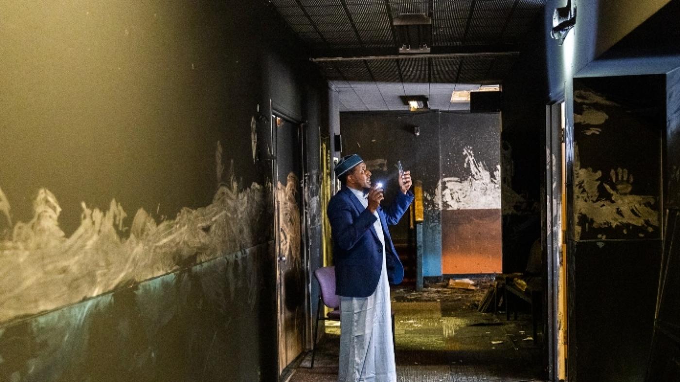 Seorang Pria Ditangkap dan Menghadapi Dakwaan atas 2 Kebakaran Masjid di Minneapolis