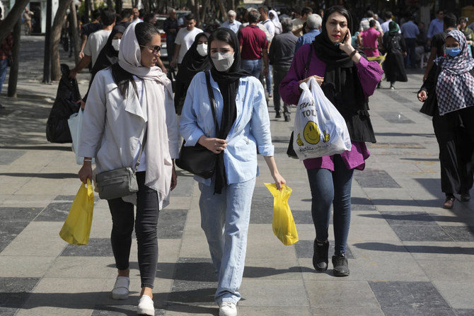 Iran Kembali Intensifkan Penerapan Peraturan Hijab di Publik