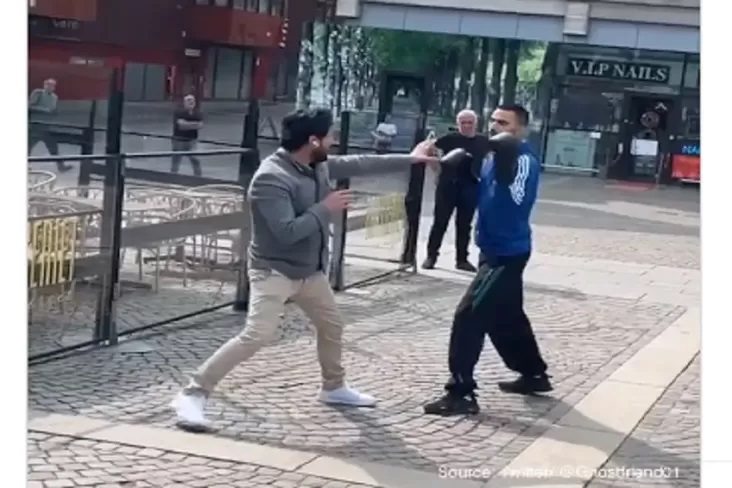 Salwan Momika, Pembakar Al-Quran, Dipukuli di Jalanan di Swedia