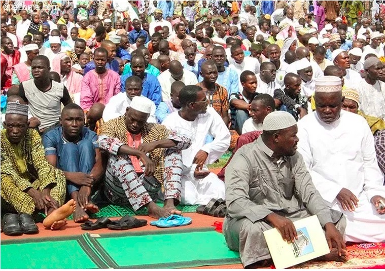 Muslim Togo Saat Salat Ied. Foto: Ist/CPNN