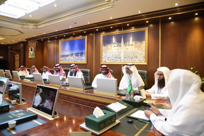 Kepala urusan agama di dua masjid suci Syeikh Abdul Rahman Al-Sudais mengumumkan bahwa persetujuan kerajaan telah dikeluarkan untuk mengadakan simposium fatwa di Masjid Nabawi di Madinah. Foto: Dok