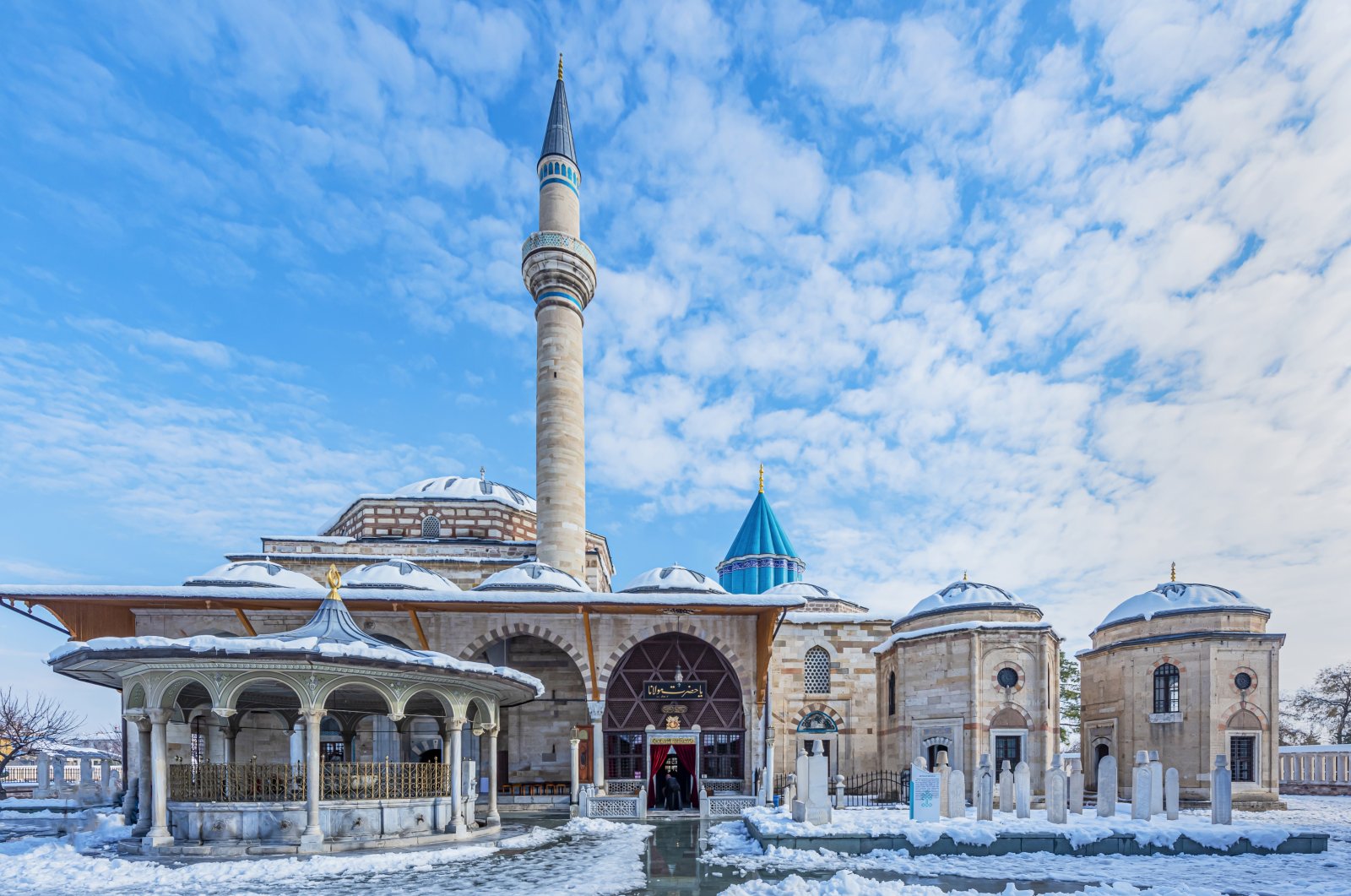 Makam Meviana di Konya. Foto: Getty Image