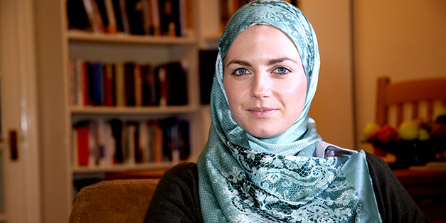 Renungan Myriam Francois, Jurnalis Inggris yang Jatuh Cinta kepada Islam