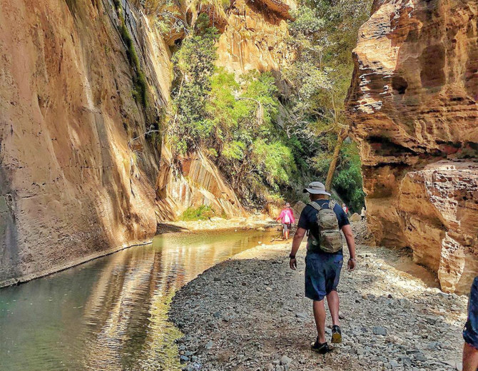 Jeddah Go Outdoors Menawarkan Perjalanan Hiking Merasakan Kemegahan Alam Arab Saudi