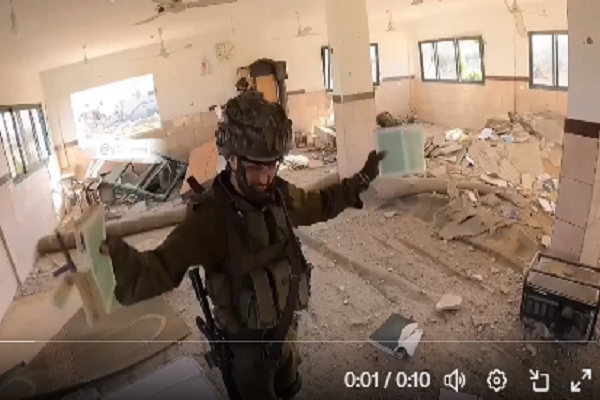 Wajah Sebenarnya dari Genosida: Tentara Israel Menodai Al-Quran di Masjid Gaza