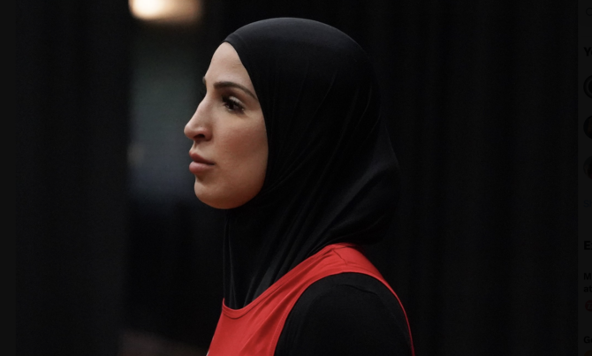Petinju Australia Tina Rahimi menyebut larangan atlet Prancis mengenakan jilbab sebagai hal yang