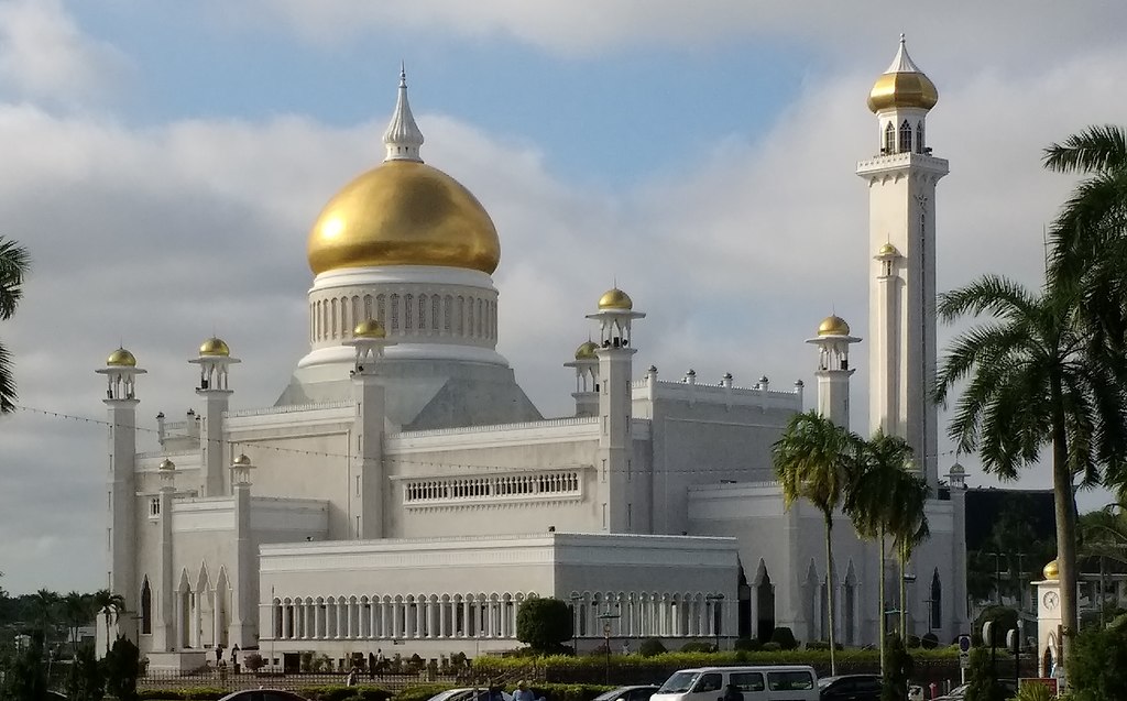 Masjid Tertua di Brunei Darussalam: Masjid Omar Ali Saifuddien, Simbol Sejarah dan Kebesaran