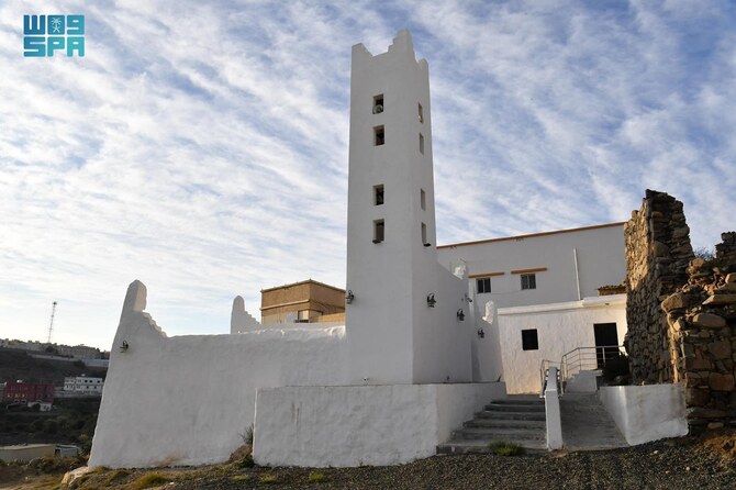 Proyek Saudi Merestorasi Masjid Al-Hosn Al-Asfal yang Bersejarah di Asir