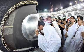 Arab Saudi Anjurkan Jamaah Haji Tidak Berdesak-desakan Memperebutkan Hajar Aswad