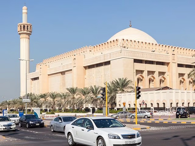 Kuwait Perintahkan Masjid Persingkat 