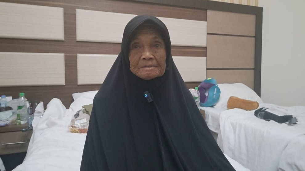 Nenek 107 Tahun Asal Lampung Jadi Jemaah Haji Tertua Indonesia Tahun 2025