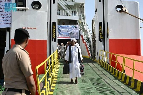 Gelombang Pertama Jemaah Haji yang Berangkat Lewat Laut Tiba di Jeddah