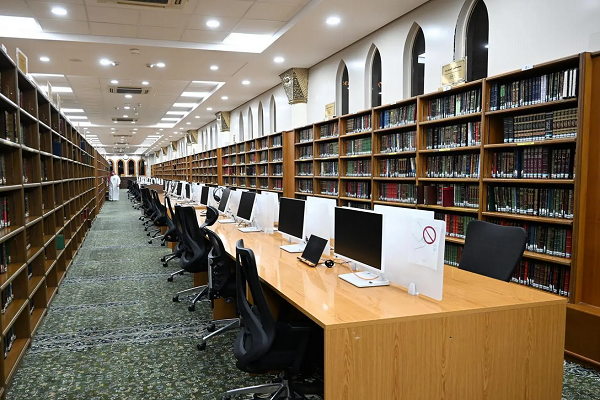 Perpustakaan Masjid Nabawi Menawarkan Akses Luas ke Naskah dan Sumber Daya Digital