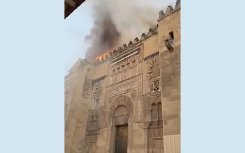 Kebakaran Merusak Masjid Bersejarah Cordoba di Spanyol