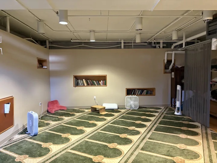 Harvard Membuka Ruang Sholat Muslim Baru di Smith Campus Center