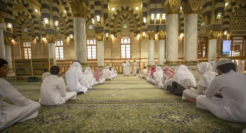 Arab Saudi Izinkan Pemegang Visa Kunjungan Belajar Al-Quran dan Bahasa Arab di Madinah