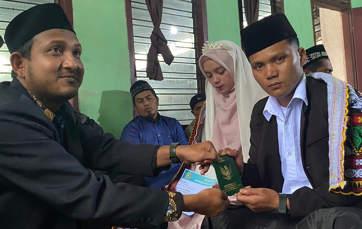 Di Saat Jalan Putus dan Banjir Meluas, Akad Nikah Tetap Berkumandang di Bener Meriah
