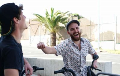 Perhatikan Adab Islam tentang Memanggil Orang dengan Sebutan Buruk. Foto: Unsplash