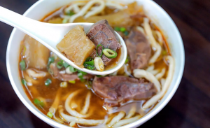 Taiwan Ramah Muslim: Destinasi Favorit dengan Kuliner Halal dan Fasilitas Ibadah yang Terus Bertambah