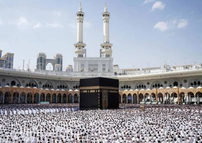Kementerian Haji Saudi Hentikan Sementara Kontrak 1.800 Agen Umrah Asing