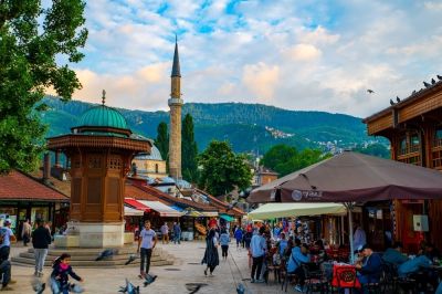 Bosnia-Herzegovina, Permata Balkan yang Menyimpan Warisan Ottoman, Masjid Bersejarah hingga Air Terjun Eksotis