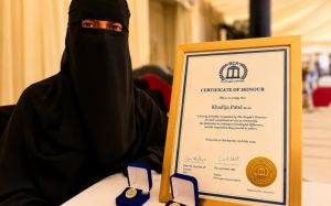 Pendiri Klub Muslimah Raih Penghargaan di Parlemen Inggris, Malah Dihujani Serangan Islamofobia